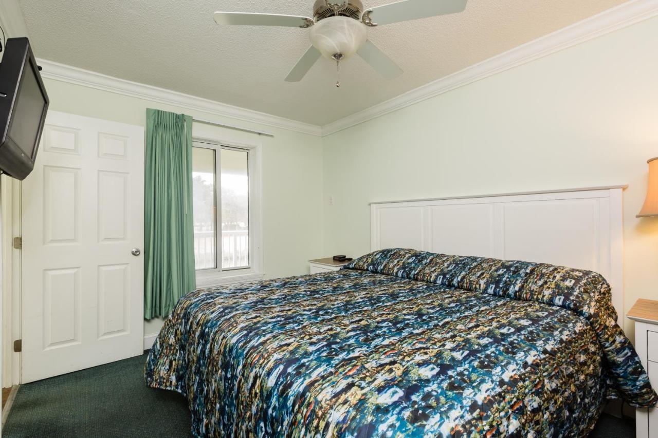 Sands Beach Club Briarcliffe Acres Exterior foto